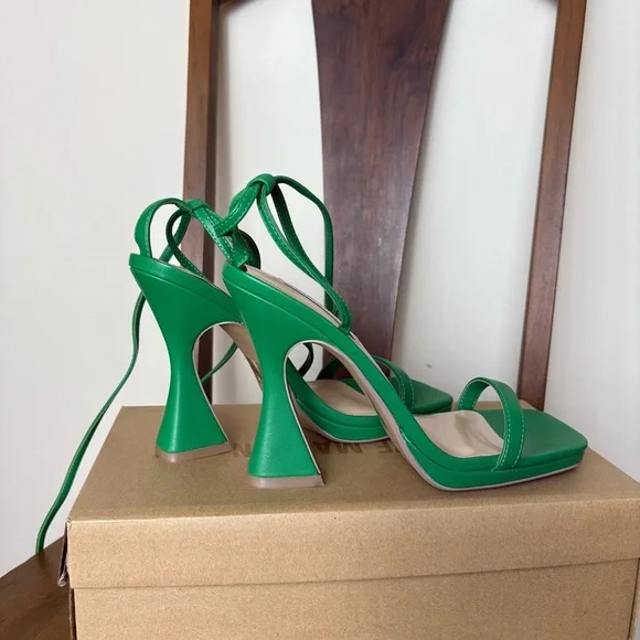 Steve Madden Vibrant Green Strappy Heels size 9 - Picture 4 of 7